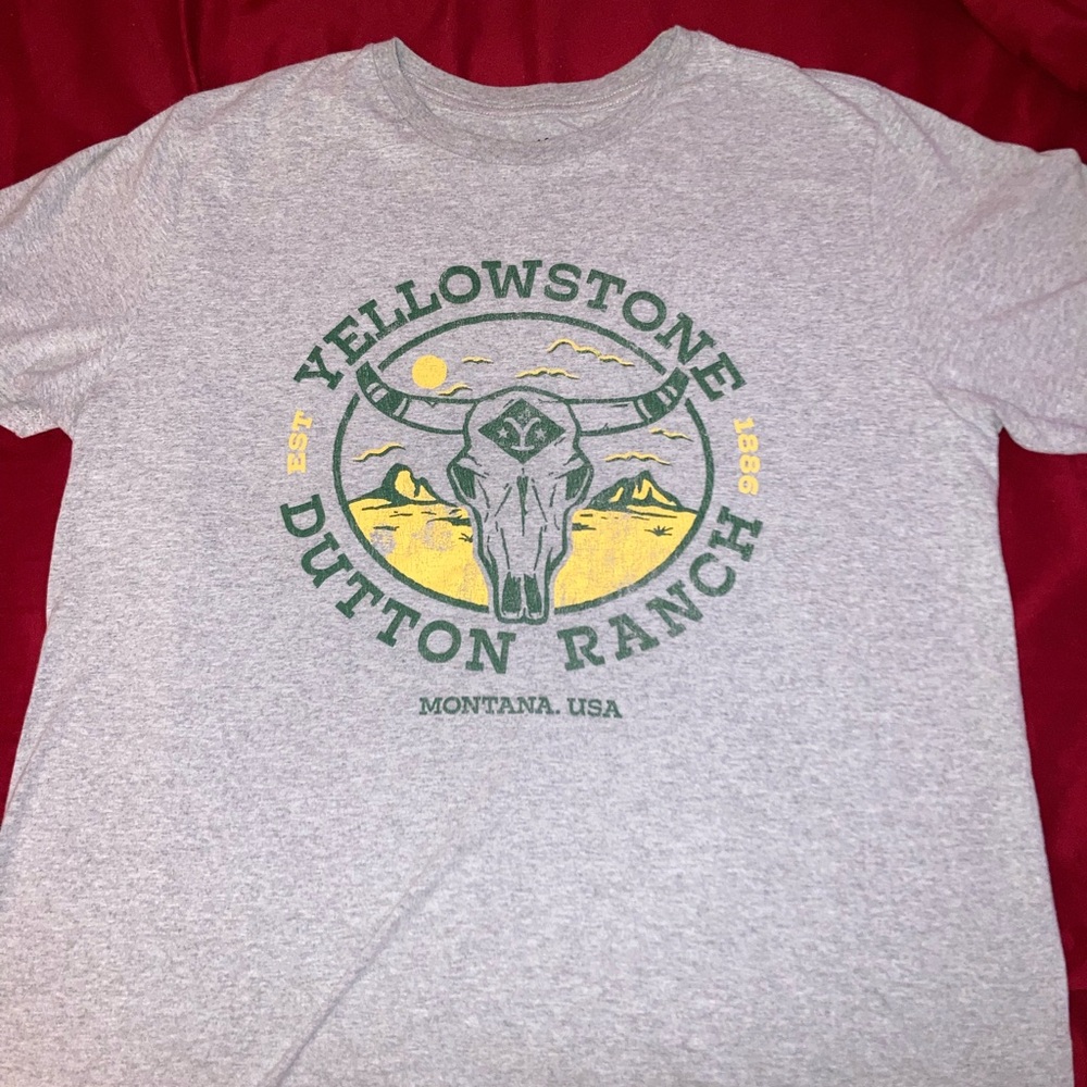 Montana West Gray and Green Short Sleeve Tee